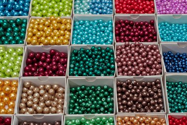 El yapımı aksesuarlar çok renkli boncuklar içinde Mücevherat alışveriş