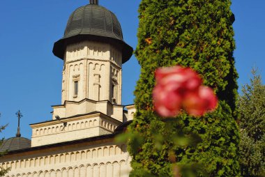 Cetatuia Manastırı, Iasi. Romanya. Mimarisi öğesi. Mavi gökyüzü arka planda Bina.
