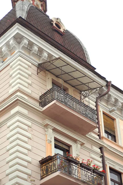 Chernivtsi Ucrânia Europa Elemento Arquitetura Edifício Com Varandas Janelas — Fotografia de Stock