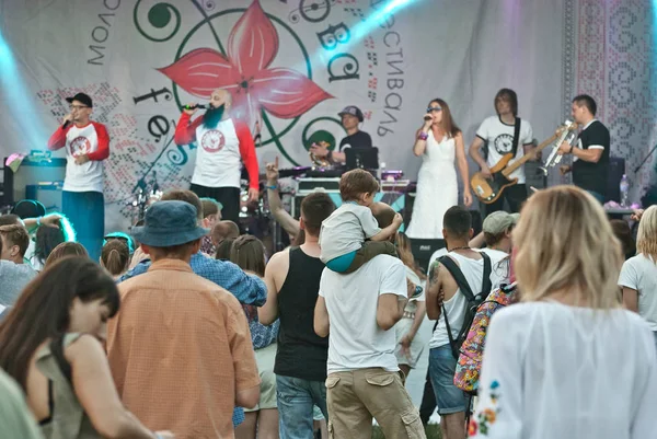 Agosto 2019 Chernivtsi Ucraina Gioventù Festival Etno Musicale Obnovafest Molte — Foto Stock