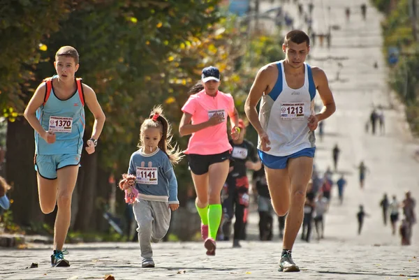 Chernivtsi Ucrânia Setembro 2019 Corredores Que Participam Corrida Caridade Bukovina — Fotografia de Stock