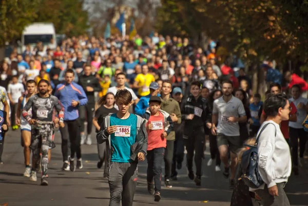 Chernivtsi Ucrânia Setembro 2019 Corredores Que Participam Corrida Caridade Bukovina — Fotografia de Stock