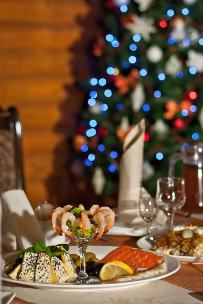Snacks Mesa Año Nuevo Comida Festiva Catering Recepción Decoración Camarones —  Fotos de Stock