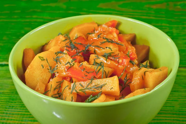 Potatoes Parsley Green Bowl Wooden Table Boiled Potatoes Orange Sauce — Stock Photo, Image