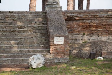 Antik Roma Limanı Ostia Antica'daki Ceres Tapınağı, Roma Eyaleti, Lazio, İtalya.