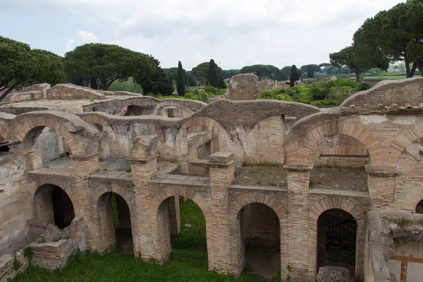 Caseggiato Degli Aurighi az ókori római kikötő Ostia Antica, Róma tartomány, Lazio, Olaszország. — Stock Fotó