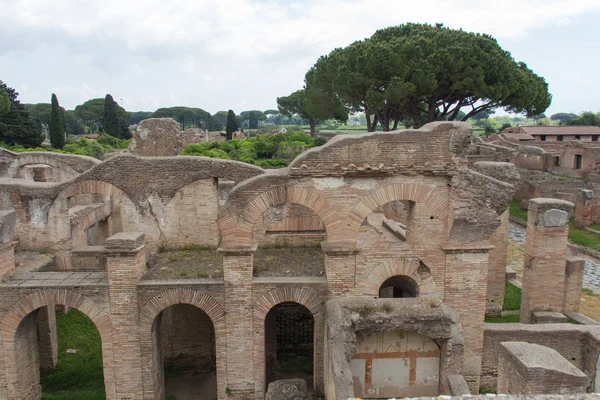 Caseggiato Degli Aurighi az ókori római kikötő Ostia Antica, Róma tartomány, Lazio, Olaszország. — Stock Fotó