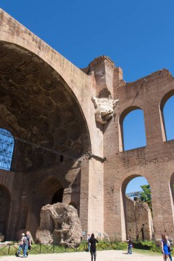 Maxentius ve Konstantin Bazilikası, Roma Forumu, Roma, Lazio, İtalya'nın ayrıntılı görünümü.