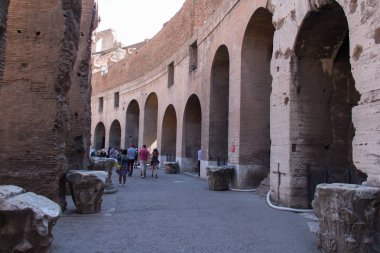 Colosseum iç ayrıntılı görünümü, Roma, Lazio, İtalya.