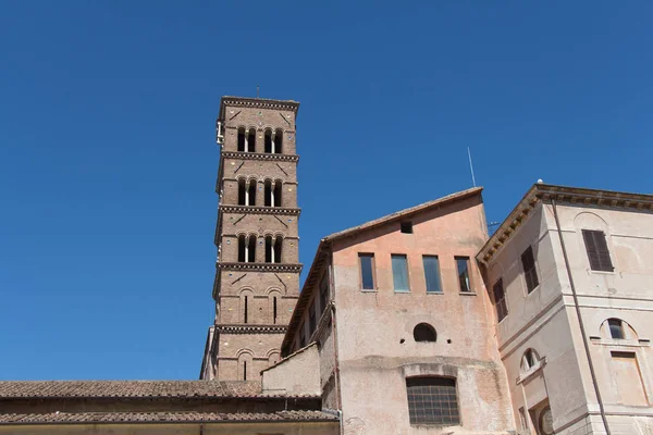 Church of Santa Francesca Romana and bell tower in Roman Forum, Rome, Lazio, Italy. — Stock Photo, Image