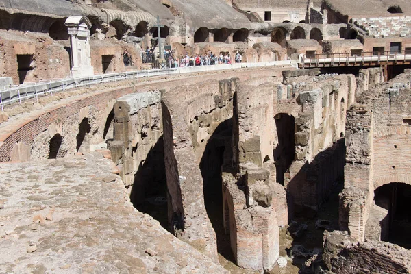 Vista detallada del interior del Coliseo, Roma, Lacio, Italia . —  Fotos de Stock