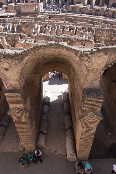 A Colosseum belseje részletes nézete Róma, Lazio, Olaszország. — Stock Fotó