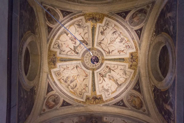 Fragment av fresker valv av Marco Marchetti från Faenza och Giorgio Vasari på medeltida Palazzo Vecchio, Florens, Italien. — Stockfoto
