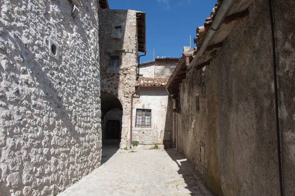 Abruzzo Italien August 2018 Die Ansicht Einer Straße Italienischen Dorf — Stockfoto