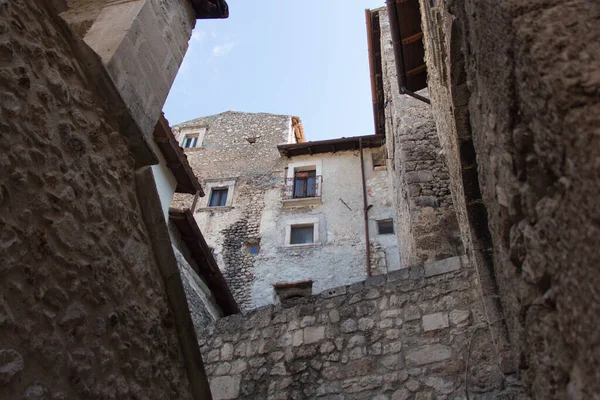 Abruzzo Italien August 2018 Der Blick Auf Ein Typisches Gebäude — Stockfoto