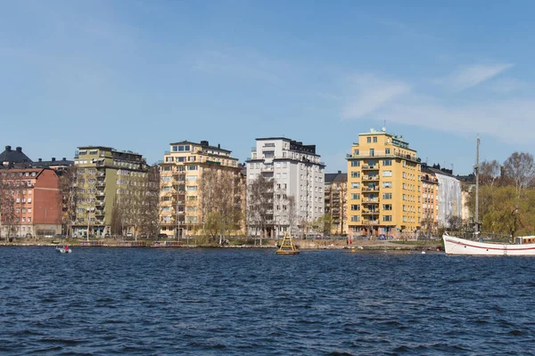 Estocolmo Suécia Abril 2019 Vista Edifícios Coloridos Orla Kungsholmen Dia — Fotografia de Stock