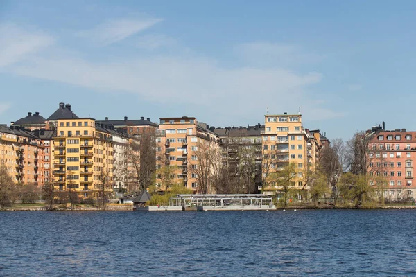 Estocolmo Suécia Abril 2019 Vista Edifícios Coloridos Orla Kungsholmen Dia — Fotografia de Stock