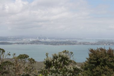 Rangitoto Adası, Yeni Zelanda 'dan Auckland City manzarası.