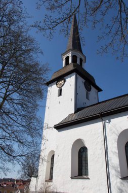 Mariefred, İsveç - 20 Nisan 2019: Mariefred Kilisesi 'nin 20 Nisan 2019 tarihinde Mariefred, İsveç' teki dış görünümü.