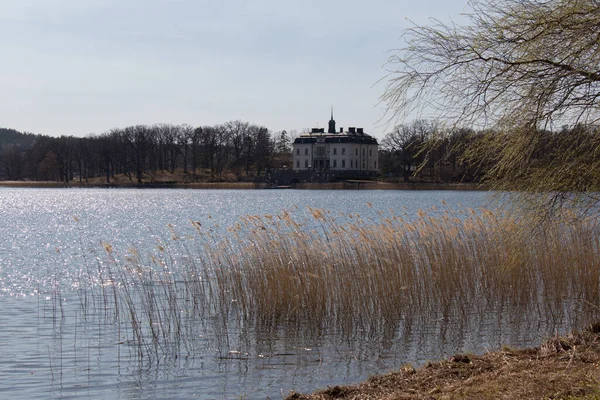 Mariefred Suède Avril 2019 Vue Extérieure Bâtiment Blanc Bord Lac — Photo