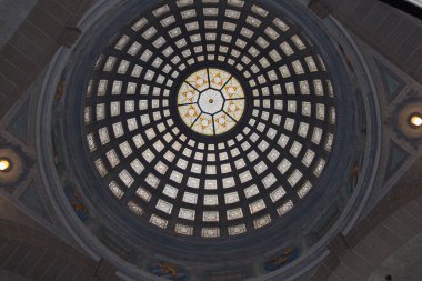 Stockholm, İsveç - 19 Mart 2019: İsveç Kraliyet Doğal Tarih Müzesi 'nin 19 Mart 2019 tarihinde Stockholm, İsveç' teki iç görünümü.