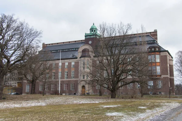 Stockholm, İsveç - 19 Mart 2019: İsveç Kraliyet Doğal Tarih Müzesi 'nin 19 Mart 2019 tarihli yan girişi.