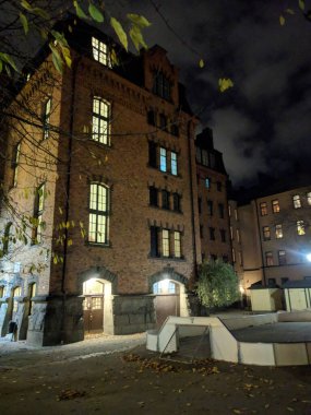 Stockholm, İsveç - 29 Ekim 2018: 29 Ekim 2018 'de İsveç' te Mariaskolan 'ın anıtsal okul binası manzarası.