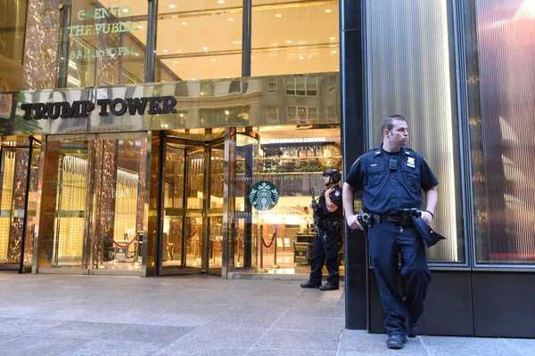 Nueva York Estados Unidos Mayo 2018 Oficiales Policía Nueva York — Foto de Stock