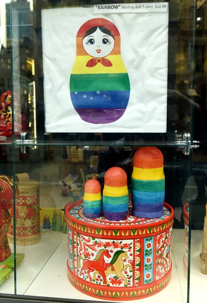 New York Usa June 2018 Rainbow Matryoshka Dolls Gift Shop — Stock Photo, Image