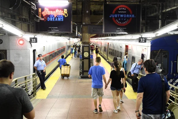 New York Usa May 2018 People Train Grand Central Terminal — Stock Photo, Image