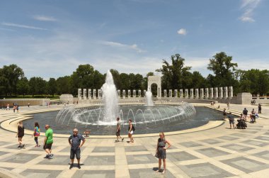 Washington, Dc - 01 Haziran 2018: Ziyaretçiler dünya savaşı Washington anma.