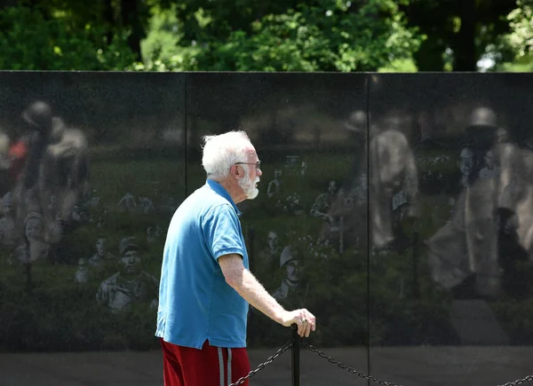 Washington Junio 2018 Visitante Del Memorial Guerra Corea National Mall — Foto de Stock