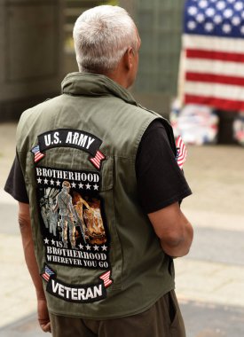 New York, Amerika Birleşik Devletleri - 28 Mayıs 2018: Vietnam gazisi Vietnam Gazileri Plaza bellek günde üzerinde.