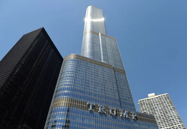 Chicago Usa Kesäkuu 2018 Trump International Hotel Tower Chicago — kuvapankkivalokuva