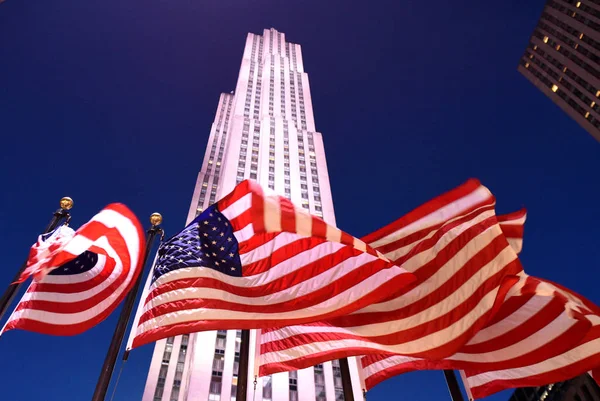 New York États Unis Mai 2018 Drapeaux Américains Près Rockefeller — Photo