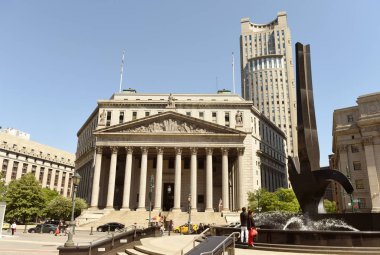 New York, Amerika Birleşik Devletleri - 24 Mayıs 2018: New York Eyalet Yüksek Mahkemesi ve ABD Bölge Mahkemesi - Güney Bölge New York arka plan.