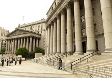 New York, ABD - 10 Haziran 2018: Thurgood Marshall adliye ve New York Eyalet Yüksek Mahkemesi binalar.