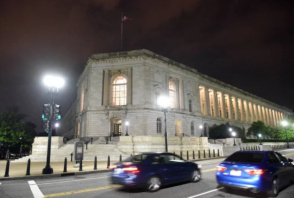 Washington Junio 2018 Automóviles Van Cerca Del Edificio Oficinas Del —  Fotos de Stock