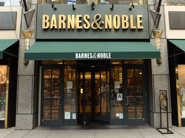 New York, ABD - 9 Haziran 2018: New York Barnes ve Noble Kitabevi.