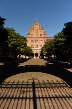 Chernivtsi, Ukrayna (eski ikamet Bukovinian ve Dalmaçya Metropolitans Ulusal Üniversitesi)