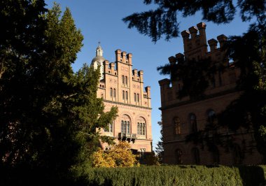 Chernivtsi, Ukrayna (eski ikamet Bukovinian ve Dalmaçya Metropolitans Ulusal Üniversitesi)