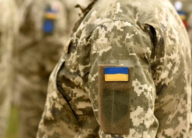Ukrayna ordusu üniforma yama bayrağı. Ukrayna askeri üniforma. Ukraynalı askerler