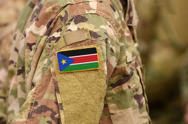 Südsudan Flagge Auf Dem Arm Der Soldaten Republik Der Südsudan — Stockfoto