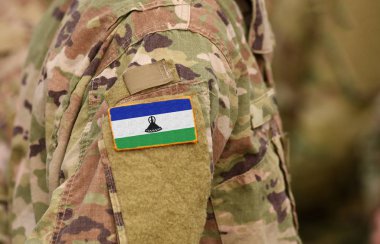 Lesoto bayrağı askerler kolundaki. Lesotho asker (kolaj)