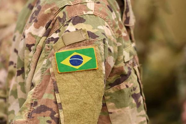 Drapeau Brésil Sur Bras Des Soldats Troupes Brésiliennes Collage — Photo