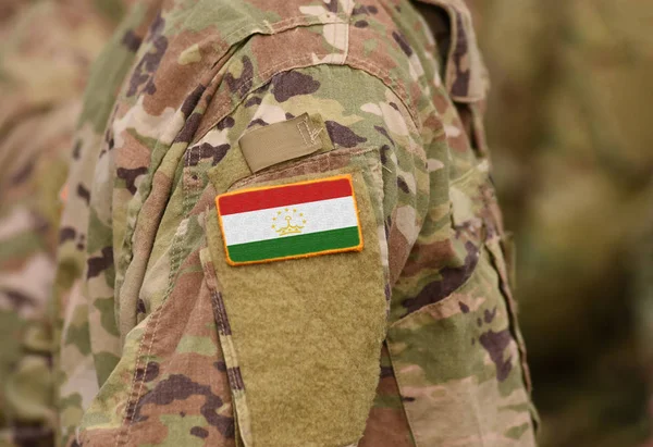 Tadschikistan Flagge Auf Dem Arm Der Soldaten Collage — Stockfoto