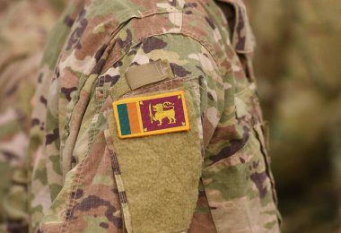 Askerler kol (kolaj Sri Lanka bayrağı).