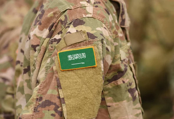 Katonák Kar Kollázs Szaúd Arábia Zászlaja — Stock Fotó