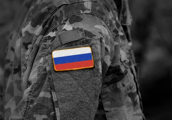 Flagge Russlands Auf Dem Arm Der Soldaten Collage — Stockfoto