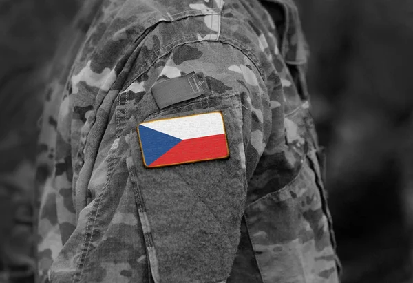 Drapeau République Tchèque Sur Bras Des Soldats Collage — Photo